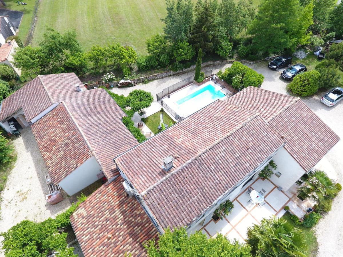 Le Logis De La Brumanderie - Saintes Fontcouverte  Exteriér fotografie