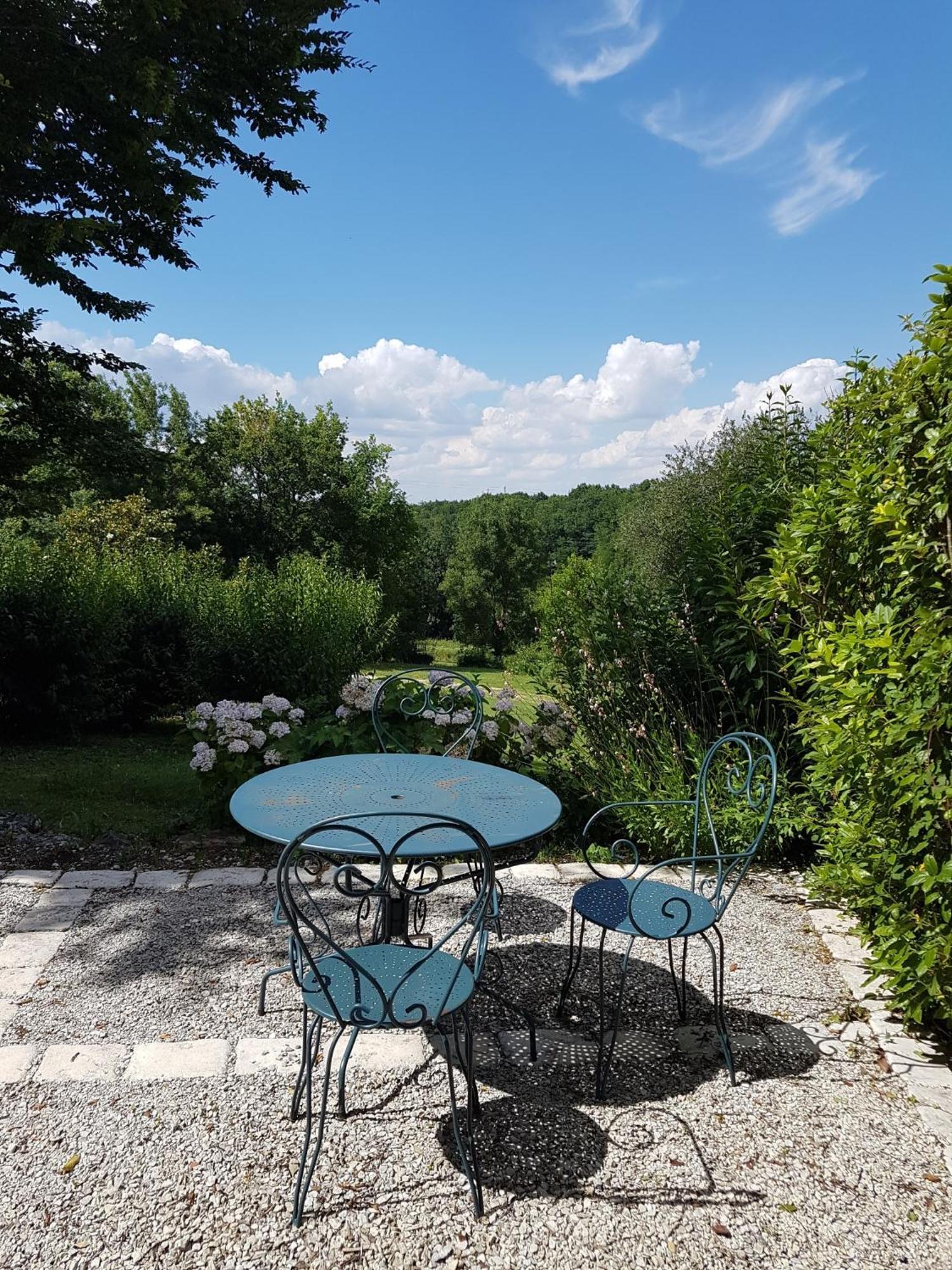 Le Logis De La Brumanderie - Saintes Fontcouverte  Pokoj fotografie