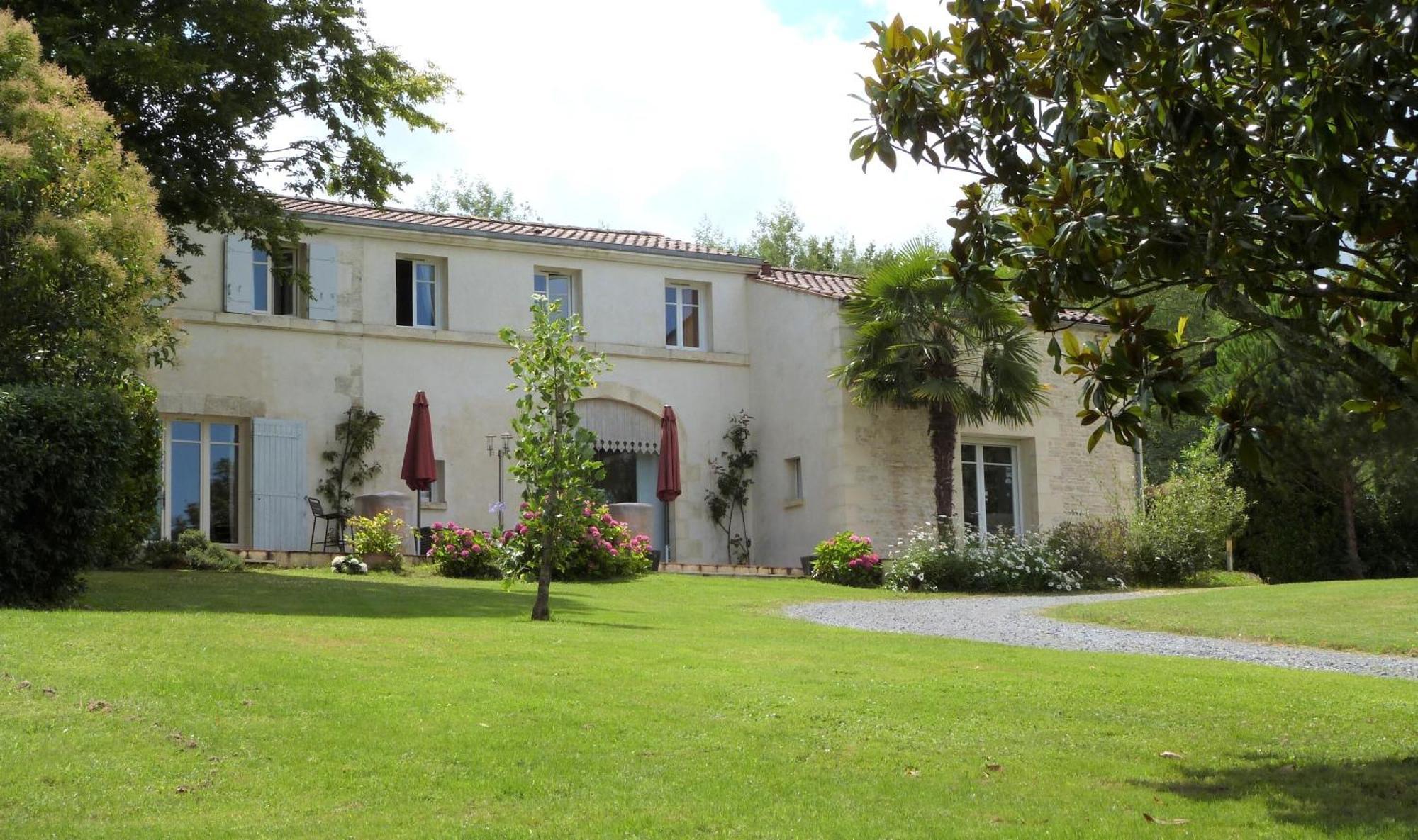 Le Logis De La Brumanderie - Saintes Fontcouverte  Exteriér fotografie